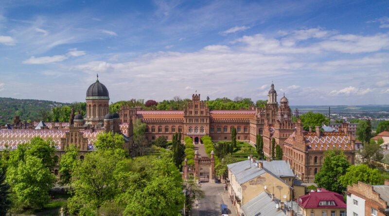 https://www.freepik.com/free-photo/aerial-view-residence-bukovinian-dalmatian-metropolitans-chernivtsi-national-university-chernivtsi-touristic-destination-western-ukraine_8471483.htm#fromView=image_search&page=1&position=6&uuid=dfaf3142-59d9-4ddb-80a4-fdc37224896c